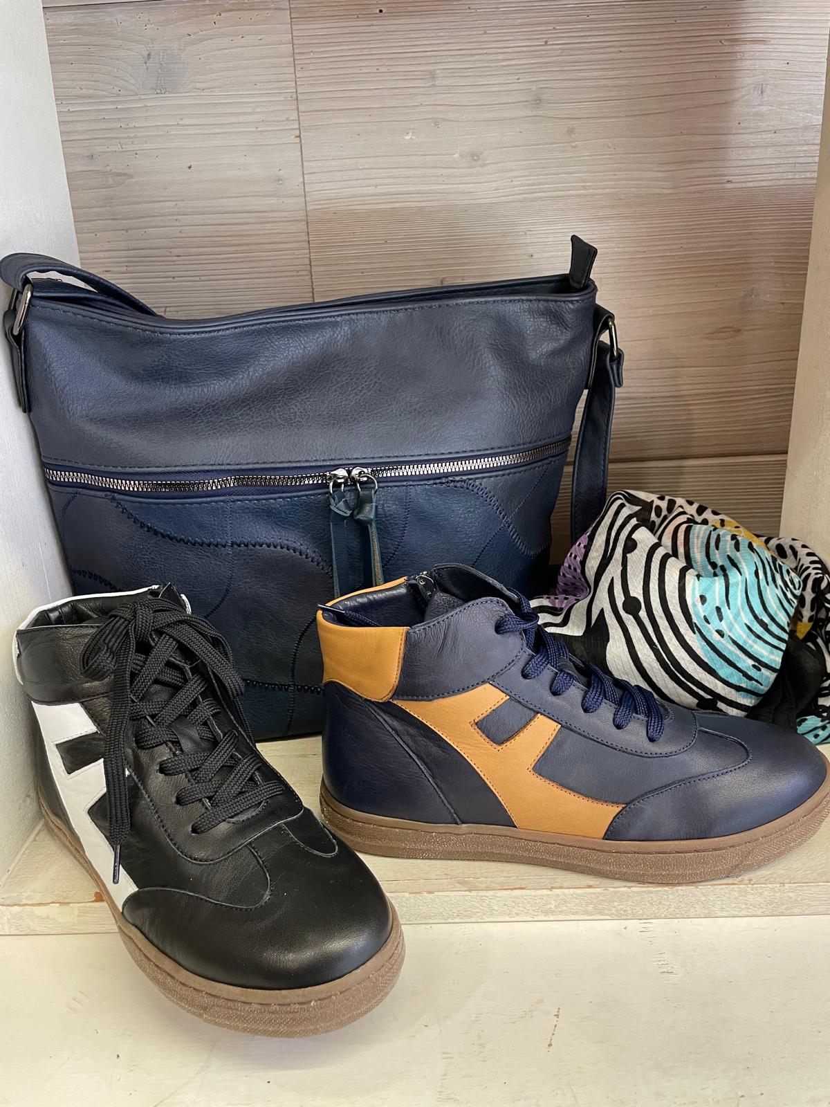 Damenschuhe bei Schuhhaus Öfner in Zirl - Bild 28